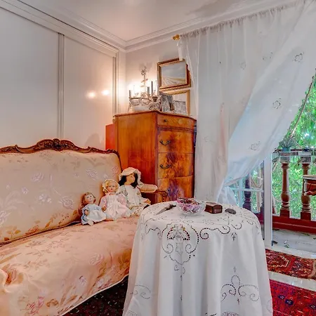 Casa Luminosa Bed & Breakfast